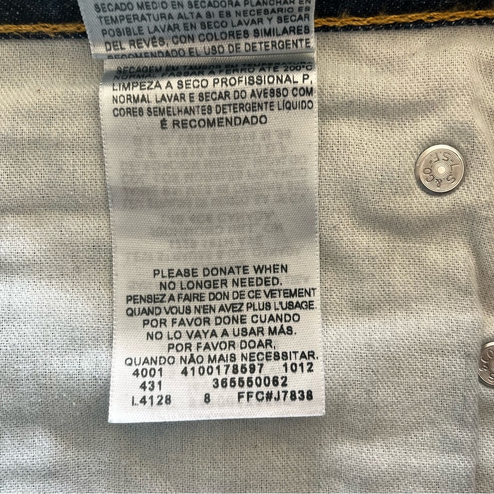 Levi’s 511 Jean Shorts Size 36 - Picture 5 of 6